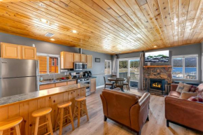 Lakefront Oasis - Adorable lakefront cabin with a private beach!